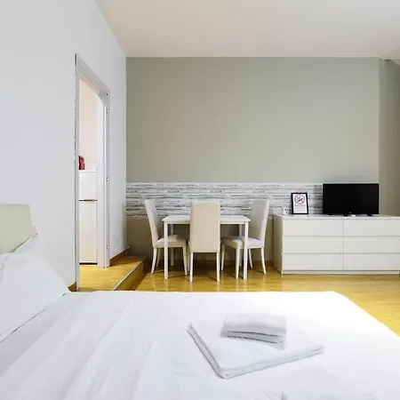 Cadorna Apartment *